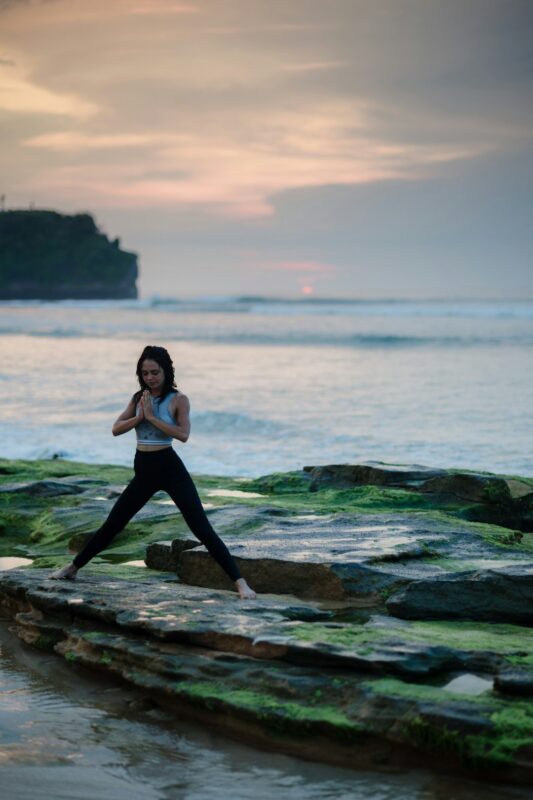 Farklı Yoga Türleri ile Zihin ve Vücut Dengeleyin